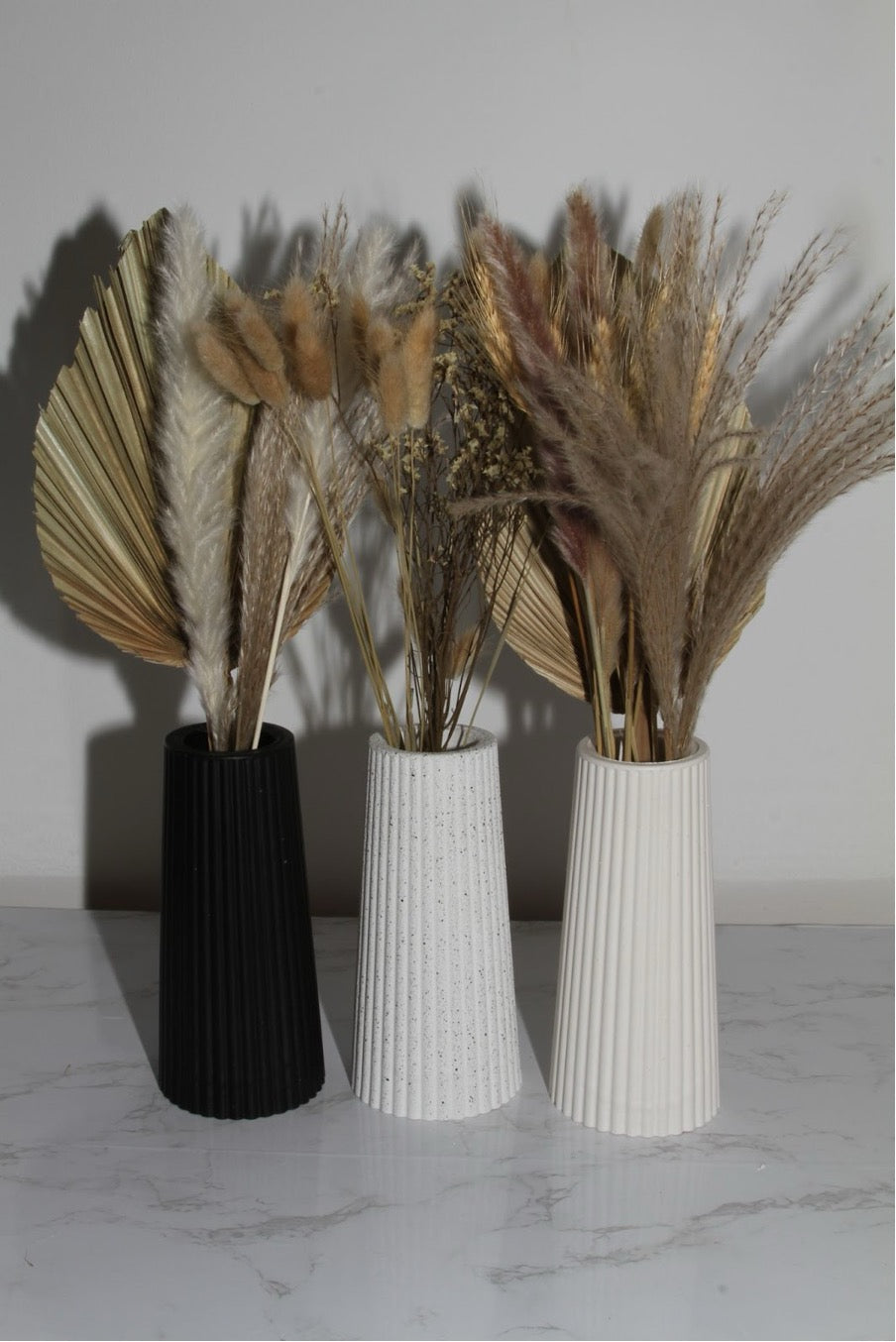 Tulipe - Grey Granite