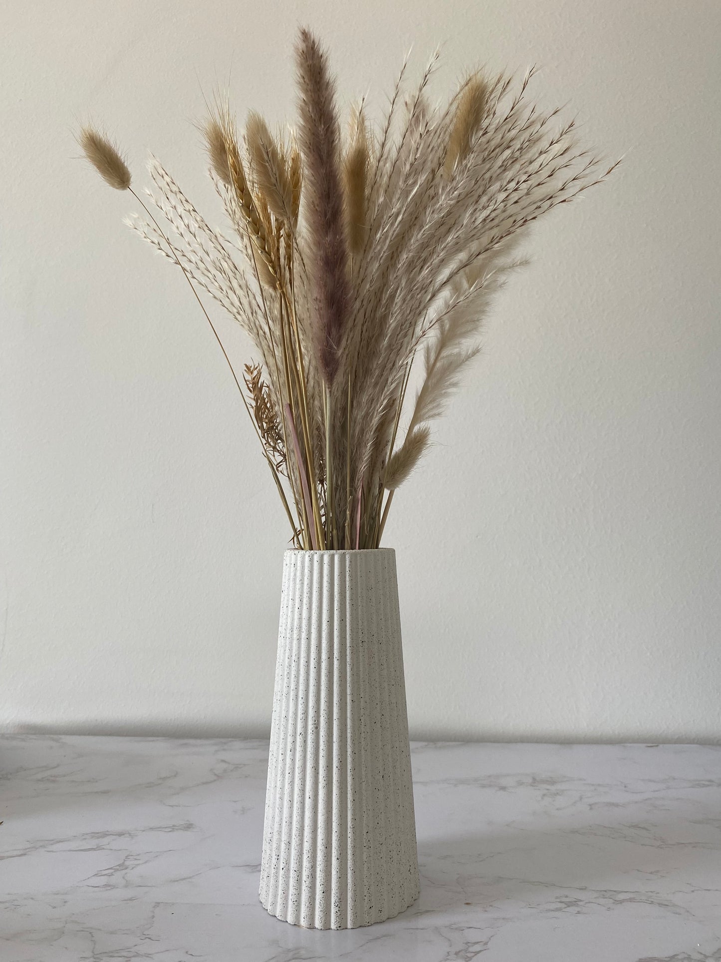 Tulipe - Grey Granite