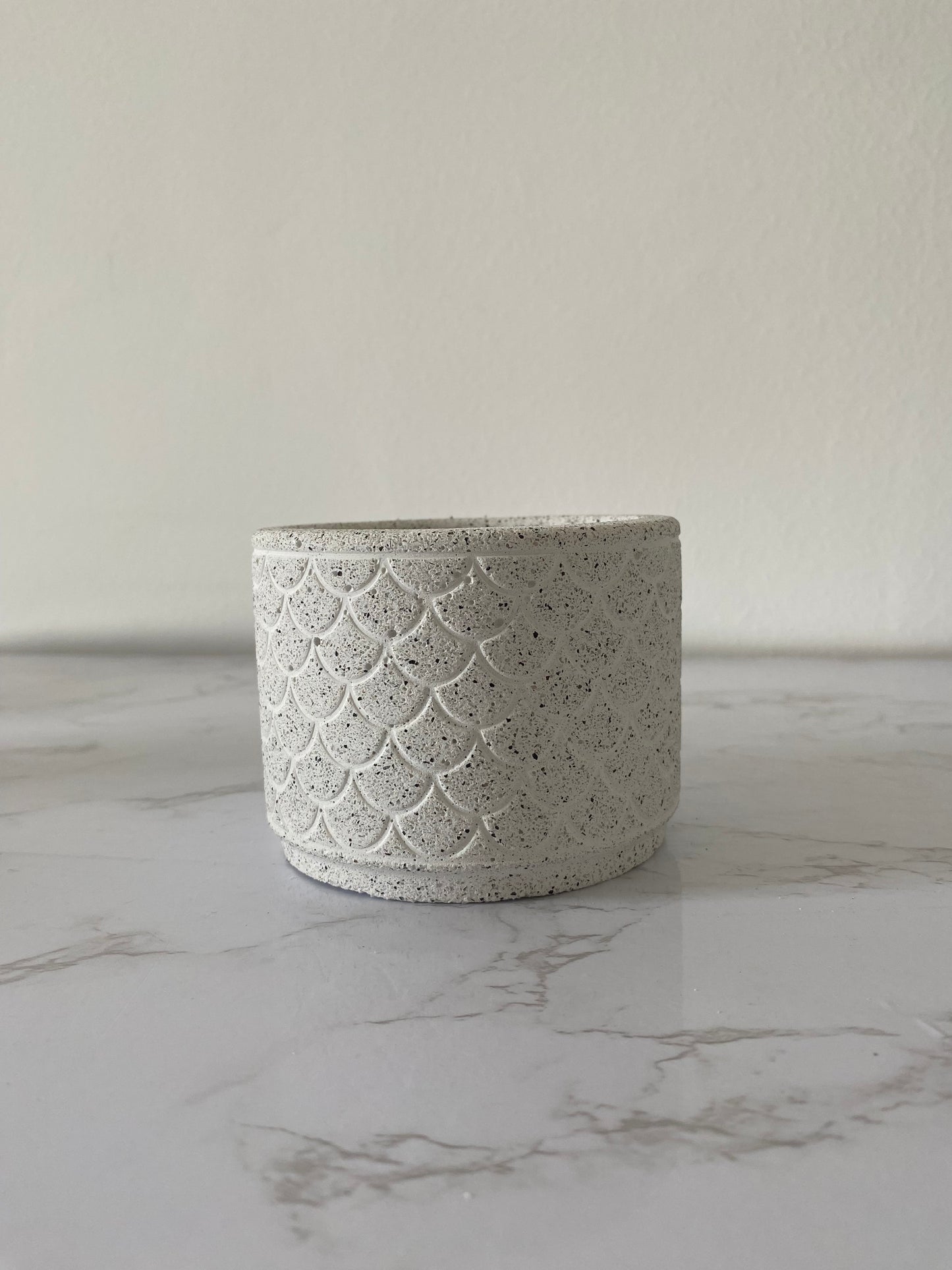 Amarilys - Grey Granite